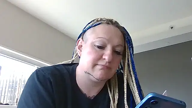 livieblainn online show from 03/28/26, 06:40