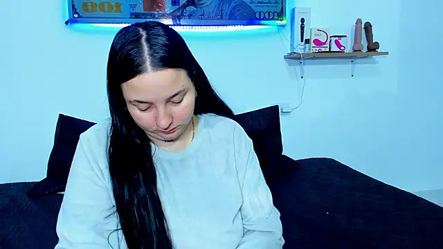 Snapshot of Celestte chatting on 03/20/25, 10:43 Celestte online show from 03/20/25, 10:43