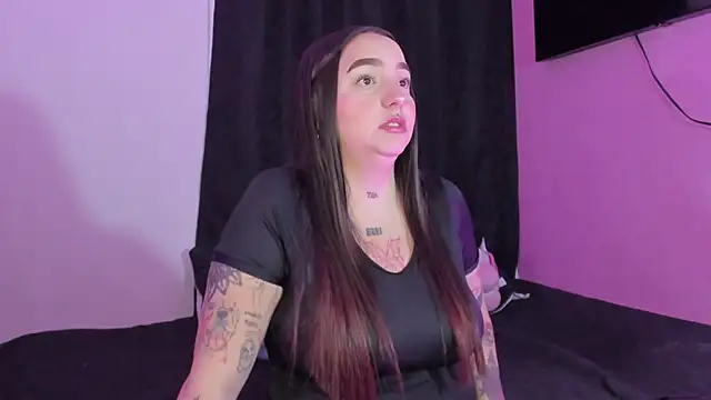 Snapshot of Celestte chatting on 11/27/25, 06:04 Celestte online show from 11/27/25, 06:04