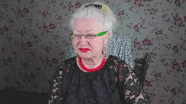 Maya Mayflower online show from 01/11/26, 03:11