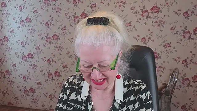 Maya Mayflower online show from 03/02/26, 05:08