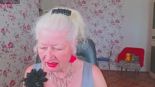 Snapshot of Maya_Mayflower chatting on 05/23/26, 03:23 Maya Mayflower online show from 05/23/26, 03:23