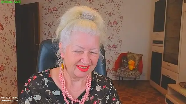 Snapshot of Maya_Mayflower chatting on 06/29/26, 03:35 Maya Mayflower online show from 06/29/26, 03:35