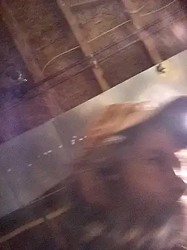 Snapshot of SirJonBradley chatting on 12/05/25, 03:59 SirJonBradley online show from 12/05/25, 03:59