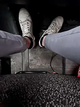 GM51-1988 online show from 09/24/25, 04:32