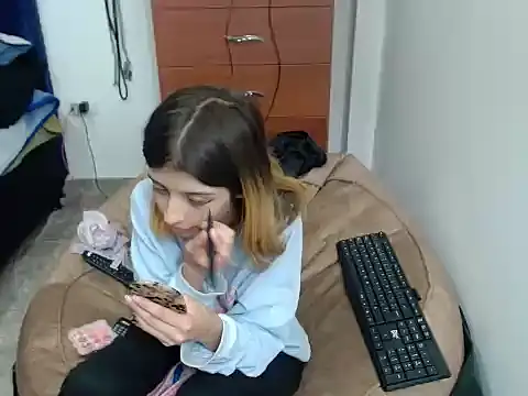 KratosAfroditacs online show from 11/07/25, 02:33