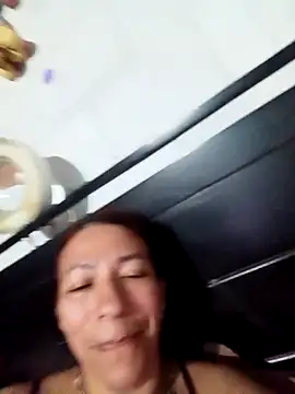 Snapshot of Antonela45 chatting on 11/07/25, 12:10 Antonela45 online show from 11/07/25, 12:10