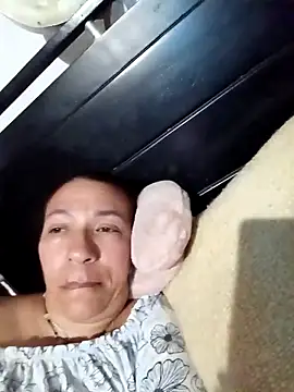 Snapshot of Antonela45 chatting on 11/08/25, 12:33 Antonela45 online show from 11/08/25, 12:33