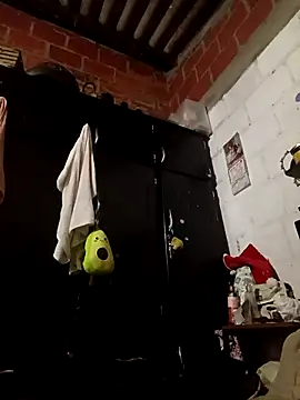 Snapshot of Antonela45 chatting on 12/15/25, 02:16 Antonela45 online show from 12/15/25, 02:16