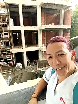 Snapshot of Antonela45 chatting on 12/17/25, 06:14 Antonela45 online show from 12/17/25, 06:14