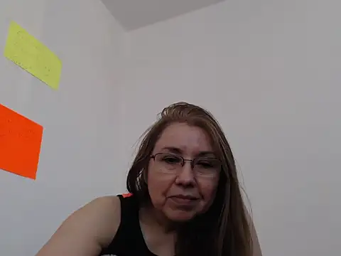 Snapshot of GiaLuvv11 chatting on 03/16/26, 05:06 GiaLuvv11 online show from 03/16/26, 05:06