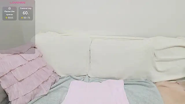 pppYukaqqq online show from 04/16/26, 12:06