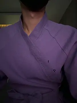 Snapshot of hello038038 chatting on 11/01/25, 12:29 hello038038 online show from 11/01/25, 12:29