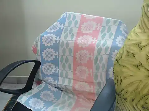 Snapshot of Surjeet_Kaur chatting on 03/25/26, 07:25 Surjeet Kaur online show from 03/25/26, 07:25