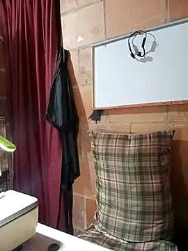 isis milove online show from 02/27/26, 12:16