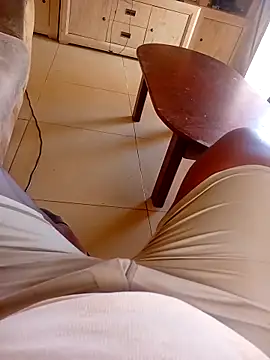 Snapshot of Latte1204 chatting on 03/19/25, 12:45 Latte1204 online show from 03/19/25, 12:45