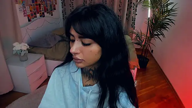 CharimgSabrina online show from 02/12/26, 06:19