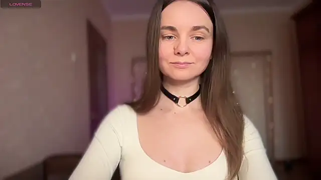 Snapshot of lanaloulou chatting on 04/27/26, 12:14 lanaloulou online show from 04/27/26, 12:14