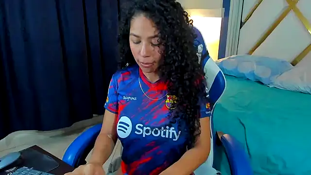 Sasha rd online show from 10/08/25, 01:31