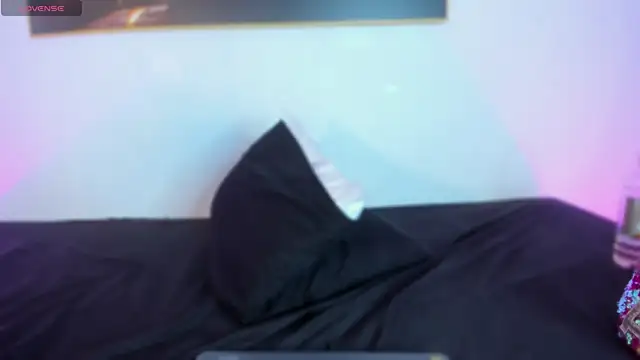 Snapshot of SahraJohnsonn chatting on 03/11/25, 03:34 SahraJohnsonn online show from 03/11/25, 03:34