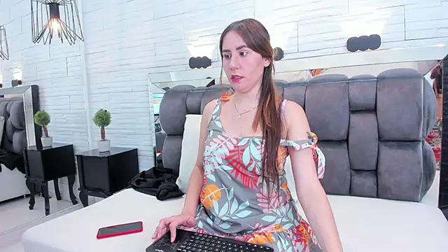 jade heartt online show from 03/13/25, 07:06