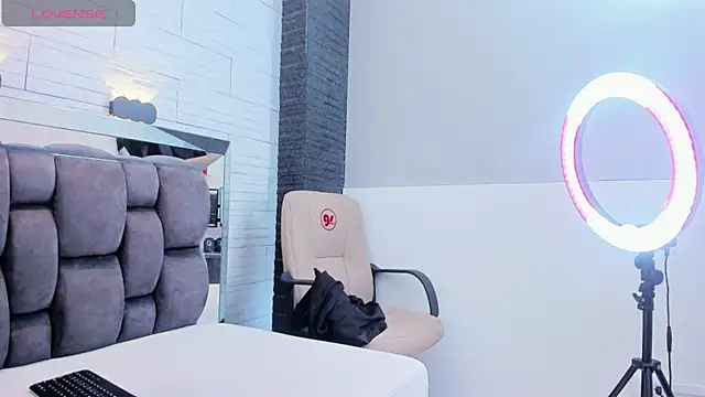 jade heartt online show from 03/17/25, 10:17