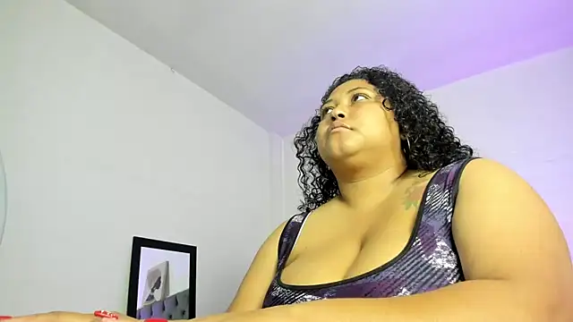 Ayliinn  online show from 11/06/25, 05:08