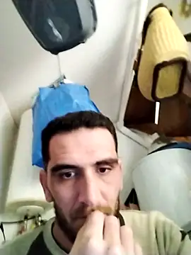 Snapshot of Anthopassif84 chatting on 03/08/25, 03:24 Anthopassif84 online show from 03/08/25, 03:24