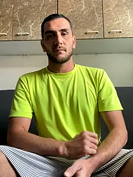 Snapshot of Anthopassif84 chatting on 10/14/25, 08:59 Anthopassif84 online show from 10/14/25, 08:59