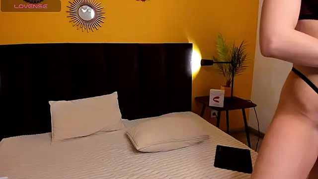 Jessie Curlyy online show from 11/20/25, 02:01