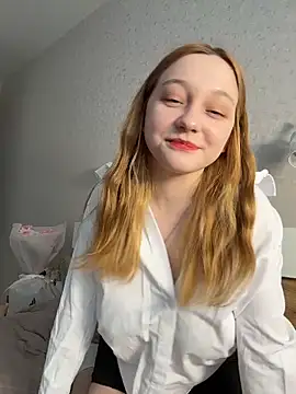 Snapshot of Bonechka chatting on 03/10/26, 07:13 Bonechka online show from 03/10/26, 07:13