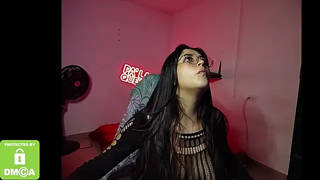 Snapshot of incubus2sucubus chatting on 11/24/25, 12:21 incubus2sucubus online show from 11/24/25, 12:21