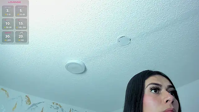 Snapshot of Cristal_Velle chatting on 05/29/26, 12:47 Cristal Velle online show from 05/29/26, 12:47