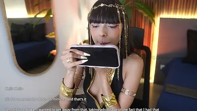 Snapshot of ZaraLuuv chatting on 10/27/25, 04:22 ZaraLuuv online show from 10/27/25, 04:22