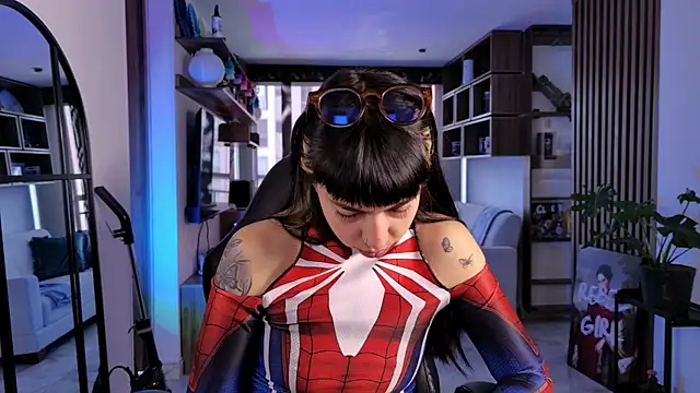 Snapshot of Saraa_Desiree chatting on 04/07/26, 02:17 Saraa Desiree online show from 04/07/26, 02:17