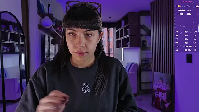 Snapshot of Saraa_Desiree chatting on 04/14/26, 08:26 Saraa Desiree online show from 04/14/26, 08:26