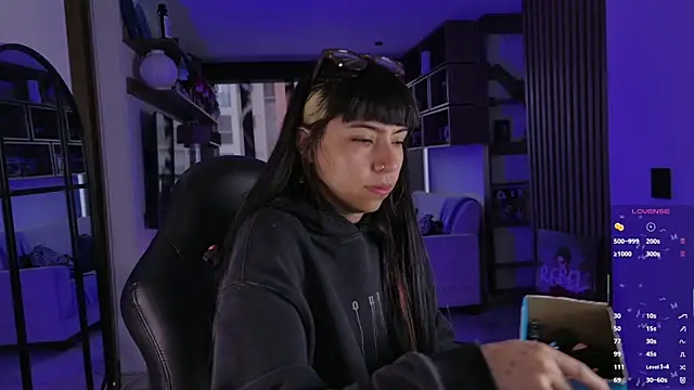 Snapshot of Saraa_Desiree chatting on 04/15/26, 01:51 Saraa Desiree online show from 04/15/26, 01:51