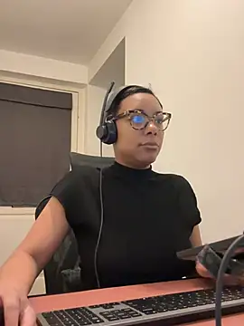 Melia Rayne online show from 02/20/26, 11:22