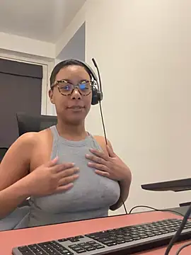 Melia Rayne online show from 03/20/26, 10:42