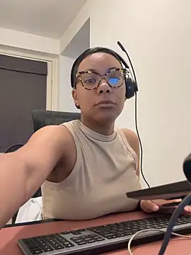 Melia Rayne online show from 03/24/26, 10:20