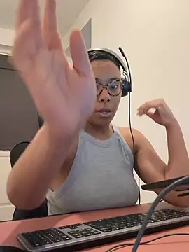 Melia Rayne online show from 03/25/26, 10:10