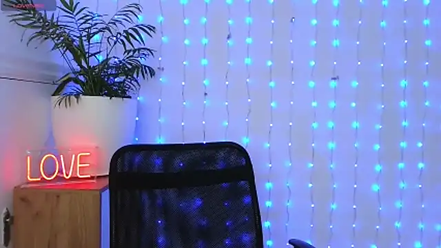 neferutt online show from 01/14/26, 03:28