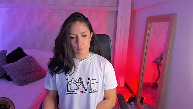 isabella winkler online show from 03/09/25, 07:59