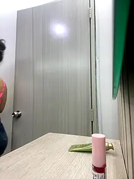 isabella winkler online show from 10/23/25, 02:49