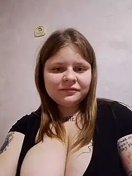 Snapshot of Alice_bright chatting on 09/20/25, 01:01 Alice bright online show from 09/20/25, 01:01