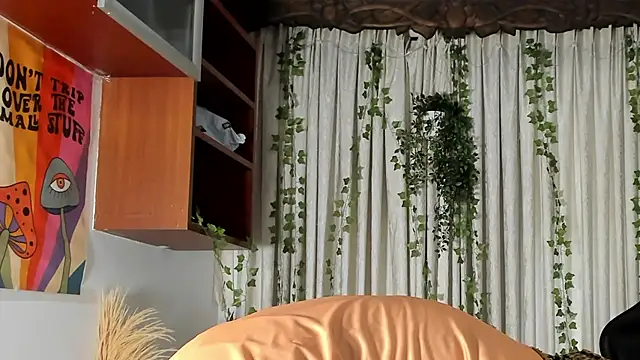 SarahLynn7 online show from 02/15/26, 10:50