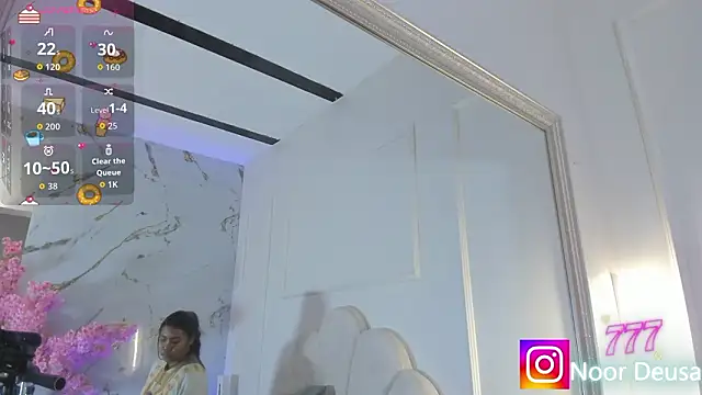 Snapshot of Candaceoweens chatting on 03/19/26, 03:54 Candaceoweens online show from 03/19/26, 03:54