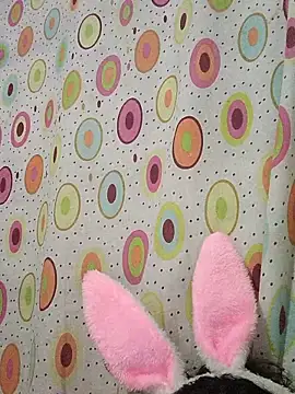 Snapshot of sarayulith chatting on 11/27/25, 12:40 sarayulith online show from 11/27/25, 12:40