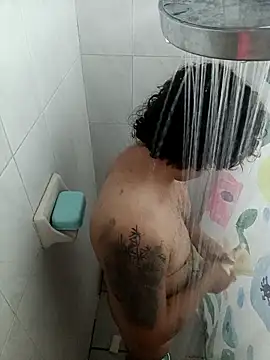 Snapshot of DocPepino chatting on 04/11/26, 02:05 DocPepino online show from 04/11/26, 02:05