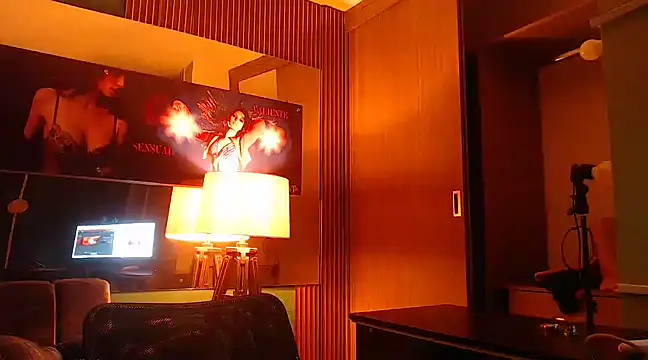 Snapshot of tatiana_lc chatting on 03/06/25, 10:09 tatiana lc online show from 03/06/25, 10:09